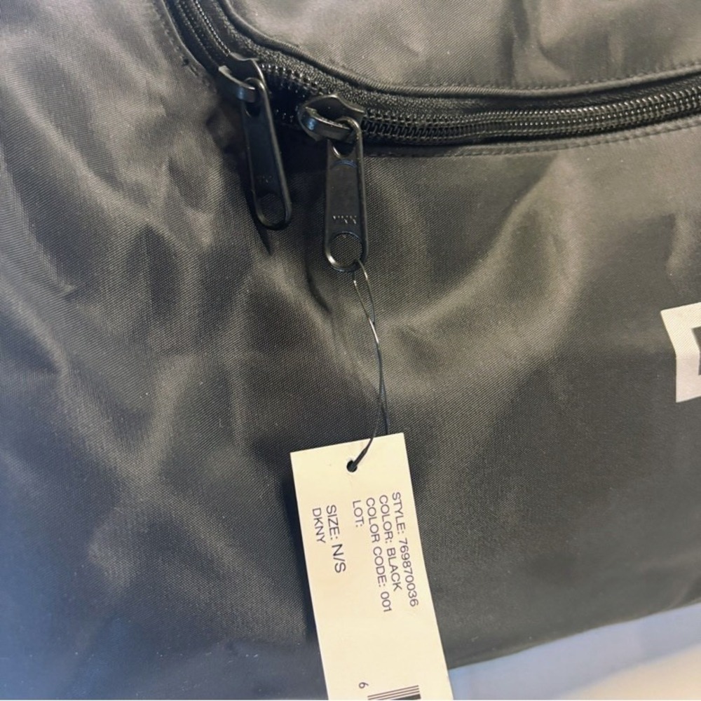 New DKNY Black Travel Set Duffle Gym + Toiletry Bag Sports Weekend Donna Karan - Picture 13 of 16
